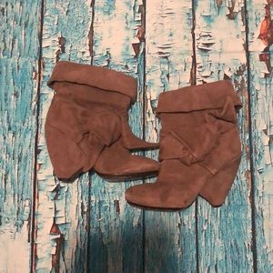 Marc Jacobs wedge boots